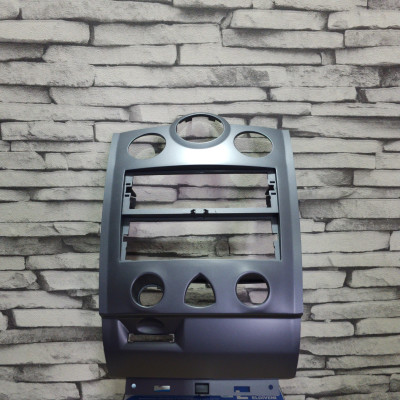 Renault Megane 2 - II Orta Konsol ( Çerçeve ) Siyah – 8200491106